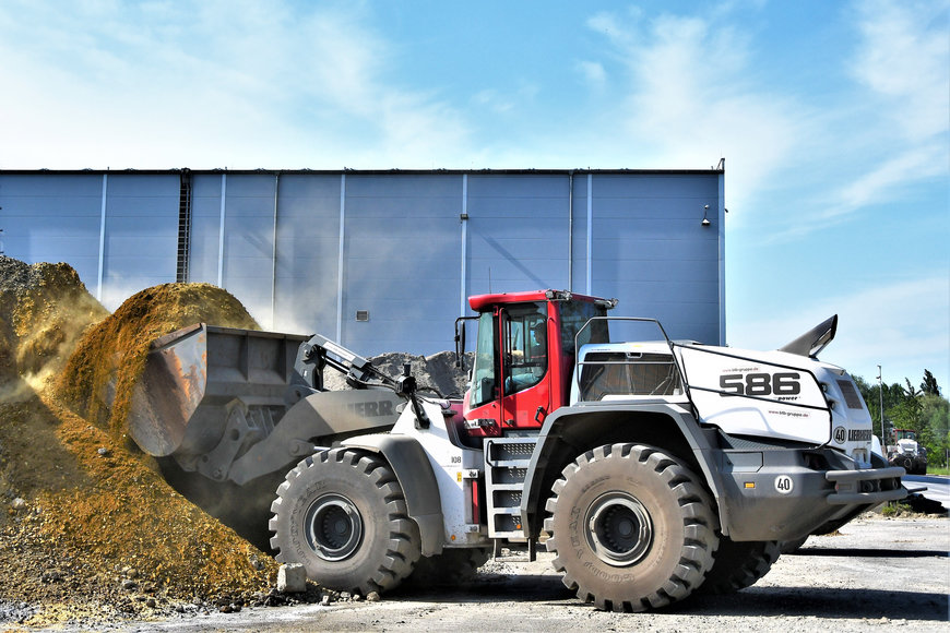 Profitability as a unique selling point: Three Liebherr L 586 XPower® wheel loaders for BTB Group Berlin